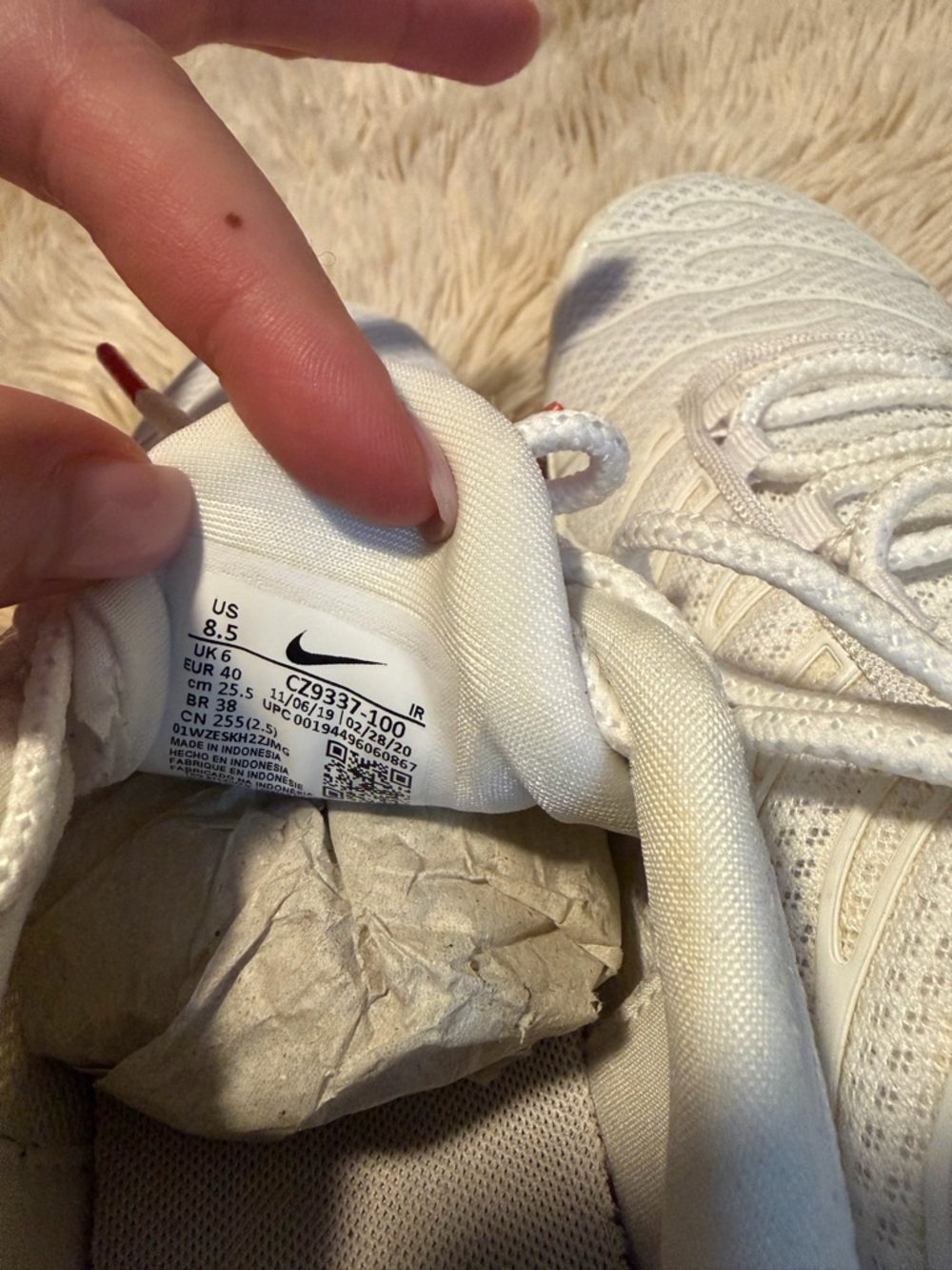 Nike Kids White Sneakers with Red Accents - Picture 3 of 4